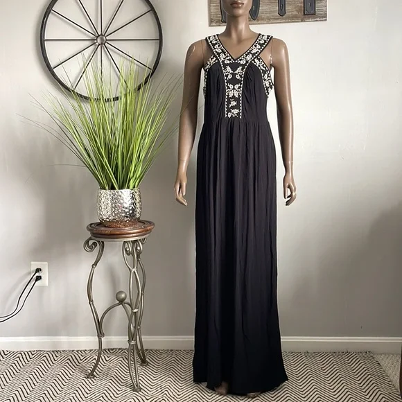 black maxi linen dress Bua Linen Maxi dress - Black